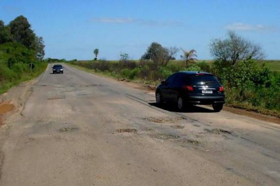 RS-640, que liga São Vicente do Sul, Cacequi e Rosário do Sul, foi considerada a pior 

rodovia do Estado, segundo CNT