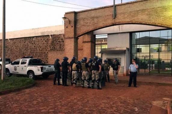 Detentos fugiram do presídio de Pedro Juan Caballero na madrugada deste domingo