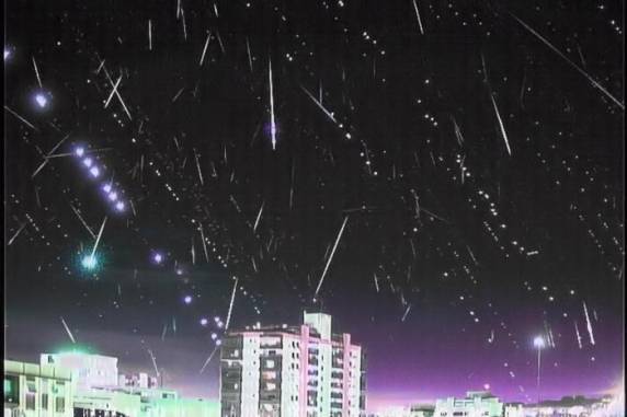 Raro meteoro do tipo fireball foi filmado por observatório de Taquara, na Região Metropolitana de Porto Alegre
