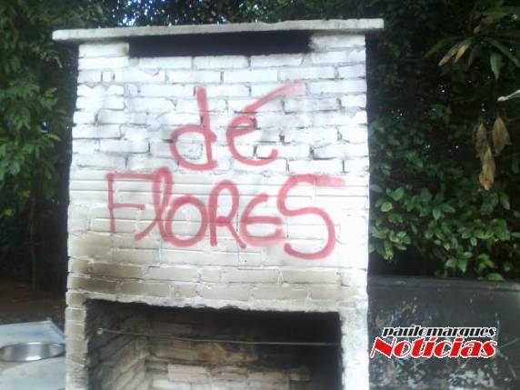 Moradores do bairro Oriental foram vitimas de atos de vandalismo - foto 3