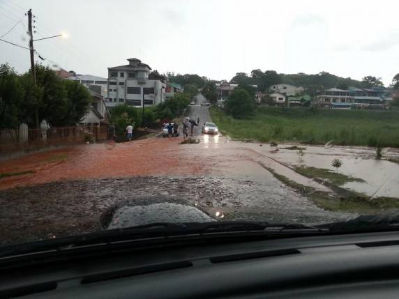 Chuva invade mais de 90
casas em Santa Rosa - foto 2