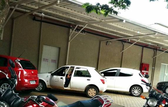 O veículo ficou por cerca de 50 min estacionado no local