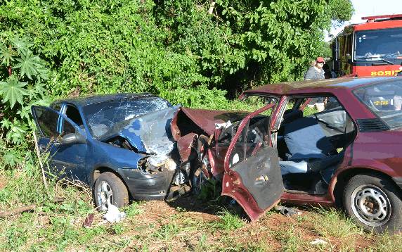 Colisão na rodovia Ijuí-Cruz Alta deixa idosa morta e 3
feridos - foto 2