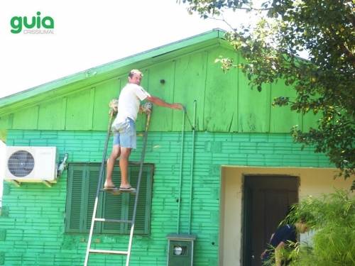 Caminhão derrubou diversos postes de energia e de telefonia em Crissiumal - foto 3