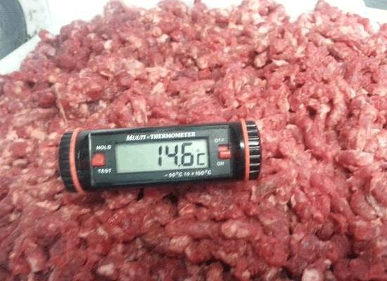Operação flagra venda de produtos impróprios ao consumo humano em Restinga
Seca - foto 3