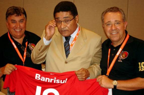 Morre Eusébio, o maior jogador da história de Portugal - foto 3