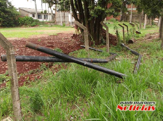 Informações da época da instalação dos 

arcos decorativos, davam conta de que cada um teria custado em torno de R$3 mil