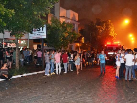 Pensei na Kiss, diz jovem após susto por spray de pimenta em boate, em Guaporé - foto 3