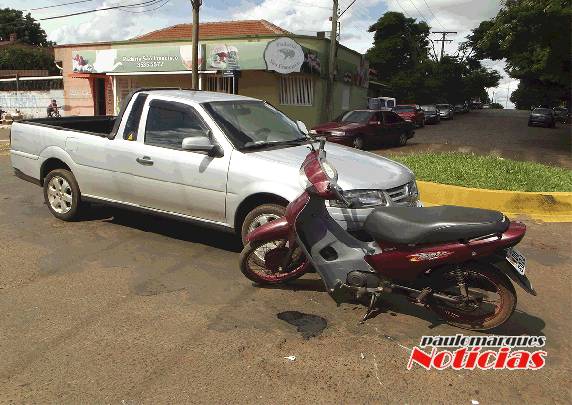 Jovem fica
ferida em colisão entre moto e caminhonete em Três de Maio - foto 2
