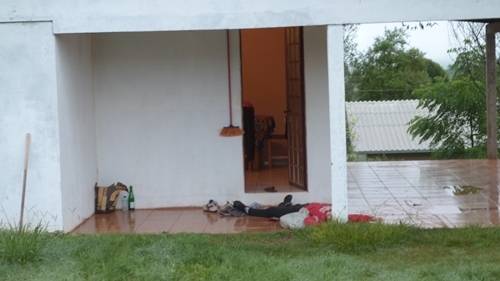 Mulher é morta a tiros em Miraguaí - foto 3