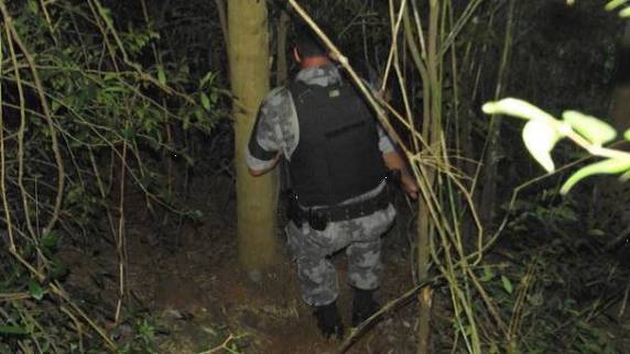 Policiais do POE prendem foragido no interior de Porto Mauá - foto 3