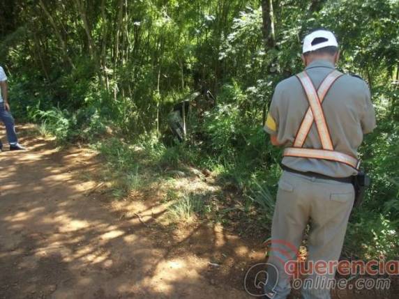 Veículo sai da pista e capota na ERS 155 em
Santo Augusto - foto 3