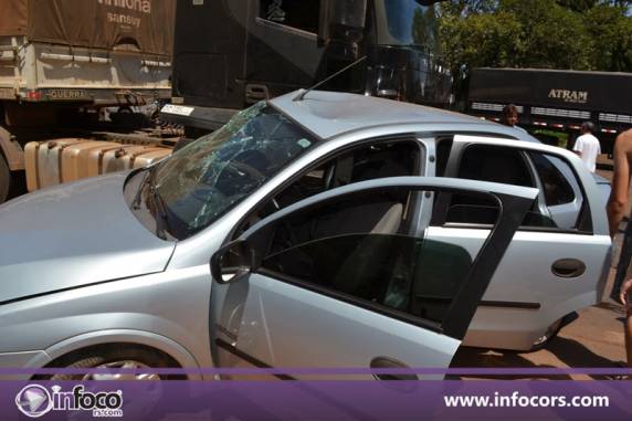 Acidente na BR 386 em FW deixa três
feridos - foto 2