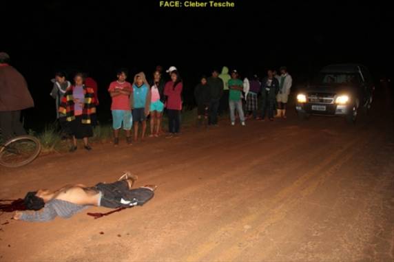 Indígena é encontrado morto com sinais de
atropelamento em rodovia da região - foto 2