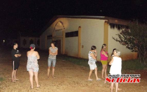 Incêndio
atingiu o salão da Comunidade Evangélica de Progresso no interior de Três de Maio - foto 3