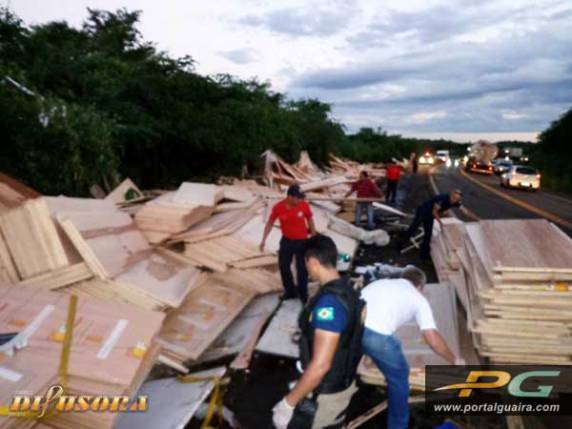 Miraguaiense morre em acidente de carreta no Paraná - foto 2