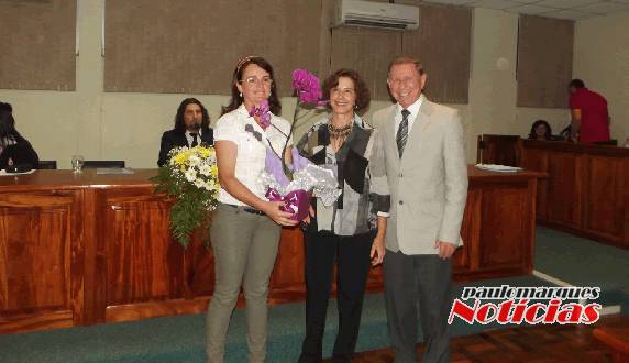 Legislativo presta homenagem ao Dia Internacional da Mulher - foto 2