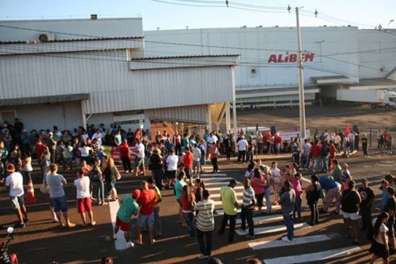 Assembleia dos trabalhadores votou o retorno ao trabalho