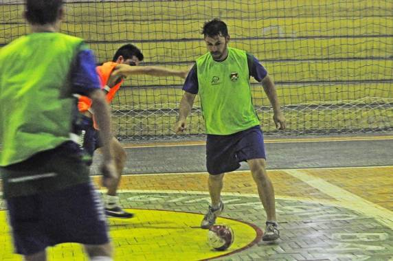 Atleta com 

experiência nas três divisões do futsal gaúcho (Ouro, Prata e Bronze), o fixo Antonio Marcos Ribeiro, o Markinhos, voltou para a região Noroeste do Estado com o objetivo de defender as 

cores da Associação Boavistense de Esporte, Lazer e Cultura, a ABELC, de Boa Vista do Buricá, no Estadual Série Bronze