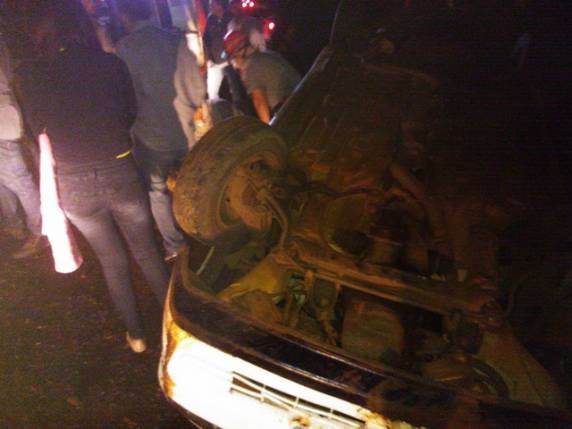 Jovem perde dentes em capotagem de veículo na estrada para Buriti, em Santo
Ângelo - foto 2