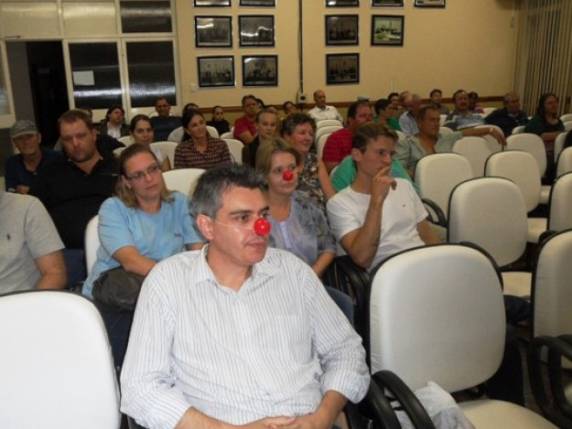 Vereadores votaram nova estrutura 

administrativa sob protestos de alguns militantes do PPS, PP e PDT