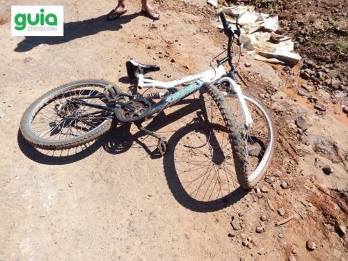 Acidente de trânsito envolvendo motocicleta e bicicleta deixou dois feridos em Crissiumal - foto 2