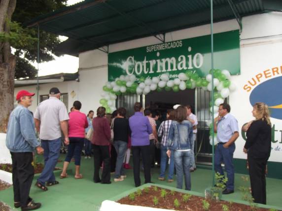 Supermercado Cotrimaio reinaugura novas 

instalações  - foto 2