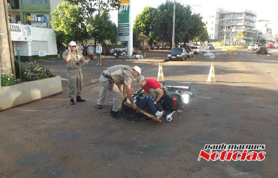 Jovem fica ferida em acidente que envolveu duas motos no centro de Três de Maio - foto 2