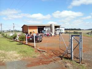 Ato em Augusto Pestana reivindica pagamento por
empresa suspeita de adulterar leite - foto 2