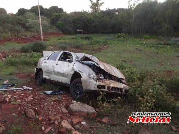 Homem fica ferido com gravidade em saída de pista na ERS 342 em Três de Maio - foto 2