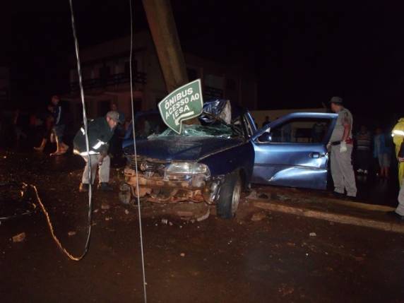 Acidente na Avenida Ipiranga deixa jovem ferido, em Santo Ângelo - foto 3