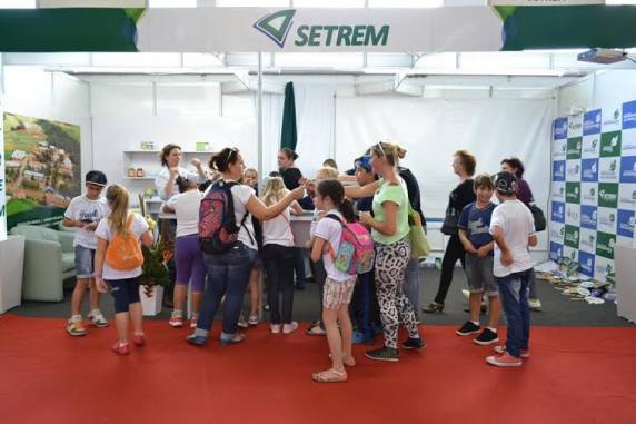 Estande Institucional fica no Pavilhão 12 do Parque. 

Visitantes que participarem de registro fotográfico concorrem a um netbook