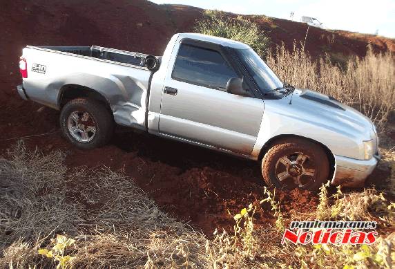 Colisão com danos materiais na BR 472 em Três de Maio - foto 2