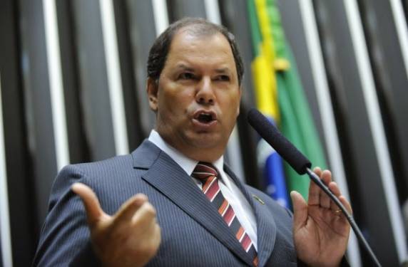 Alceu 

Moreira está indignado com veto de Dilma
