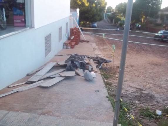 Queda de edifício em construção deixa dois homens gravemente feridos em Três Passos - foto 2