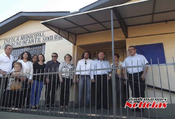 Três importantes obras foram inauguradas na tarde deste sábado (17), no bairro Santa Rita, em Três de Maio