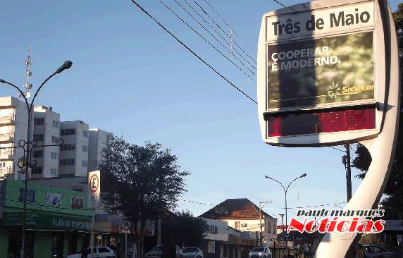 Madrugada teve registro de temperatura negativa no 

Estado: em Vacaria, fez -0,2ºC. Em Três de Maio às 8h da manhã, o termômetro do Sicredi, localizado na Praça Henroque Becker Filho, assinalava 7º C