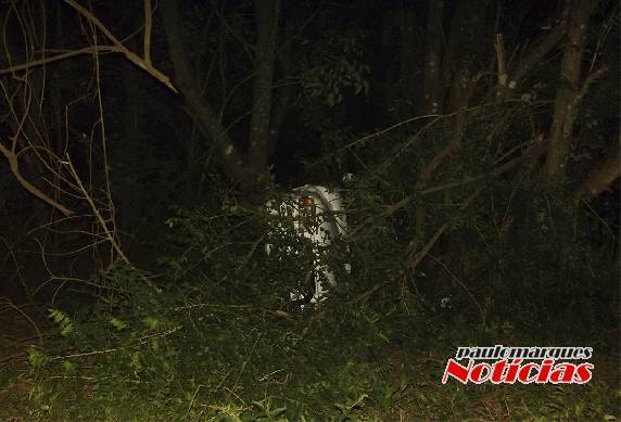 Motorista sai ileso depois de capotar caminhonete na ERS 342 em
Independência - foto 2