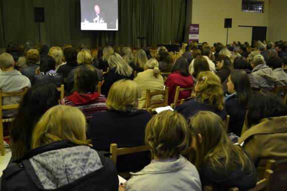 Evento teve como temática O conhecimento e as juventudes no século XXI