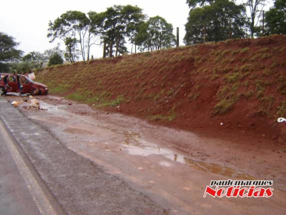 Motorista perde o controle e capota veículo na ERS 344 em Giruá - foto 2