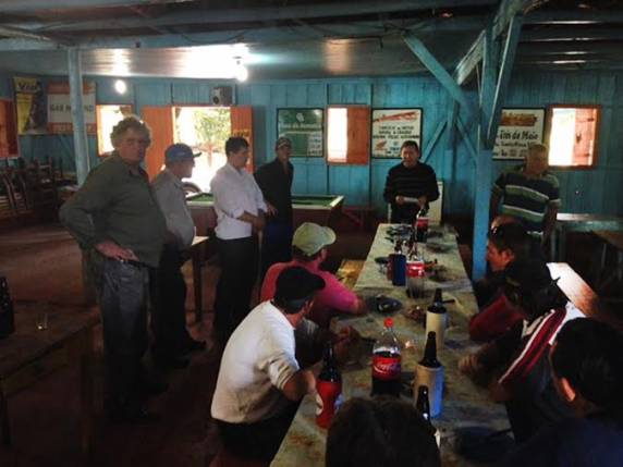 Estradas 

da localidade de Barra do Caneleira foram encascalhadas