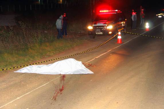 Homem morre atropelado na BR 287 em Santiago - foto 2