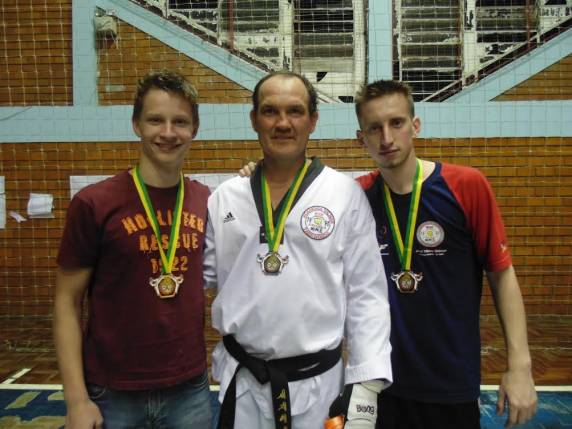 Vilmar Taekwondo Clube conquista importantes resultados em competição realizada em Parobé - foto 2