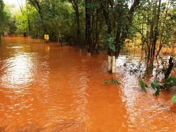 Terceira noite de chuva forte na semana deixa regiões ribeirinhas em alerta na Fronteira Noroeste - foto 2