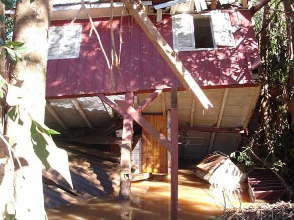 Área de laser na Ilha do Chafariz está destruída