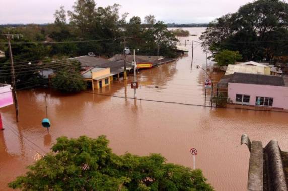 Sobe
para 22 mil número de pessoas fora de casa no RS - foto 2
