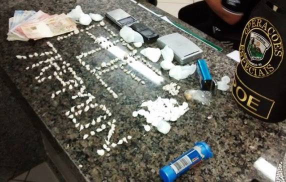 POE realiza prisão de casal com cocaína e crack, em Santo Ângelo - foto 2
