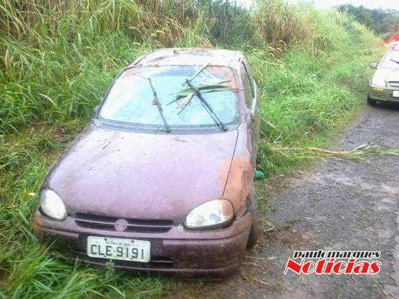 Dois ficaram feridos em capotamento de automóvel em Independência - foto 3