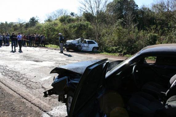 Homem morre após colisão frontal na ERS 344 - foto 3