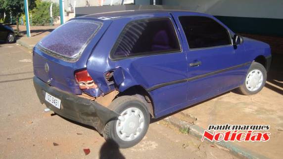 Motorista bate em veículo estacionado e foge, mas é
descoberto logo em seguida pela polícia - foto 3